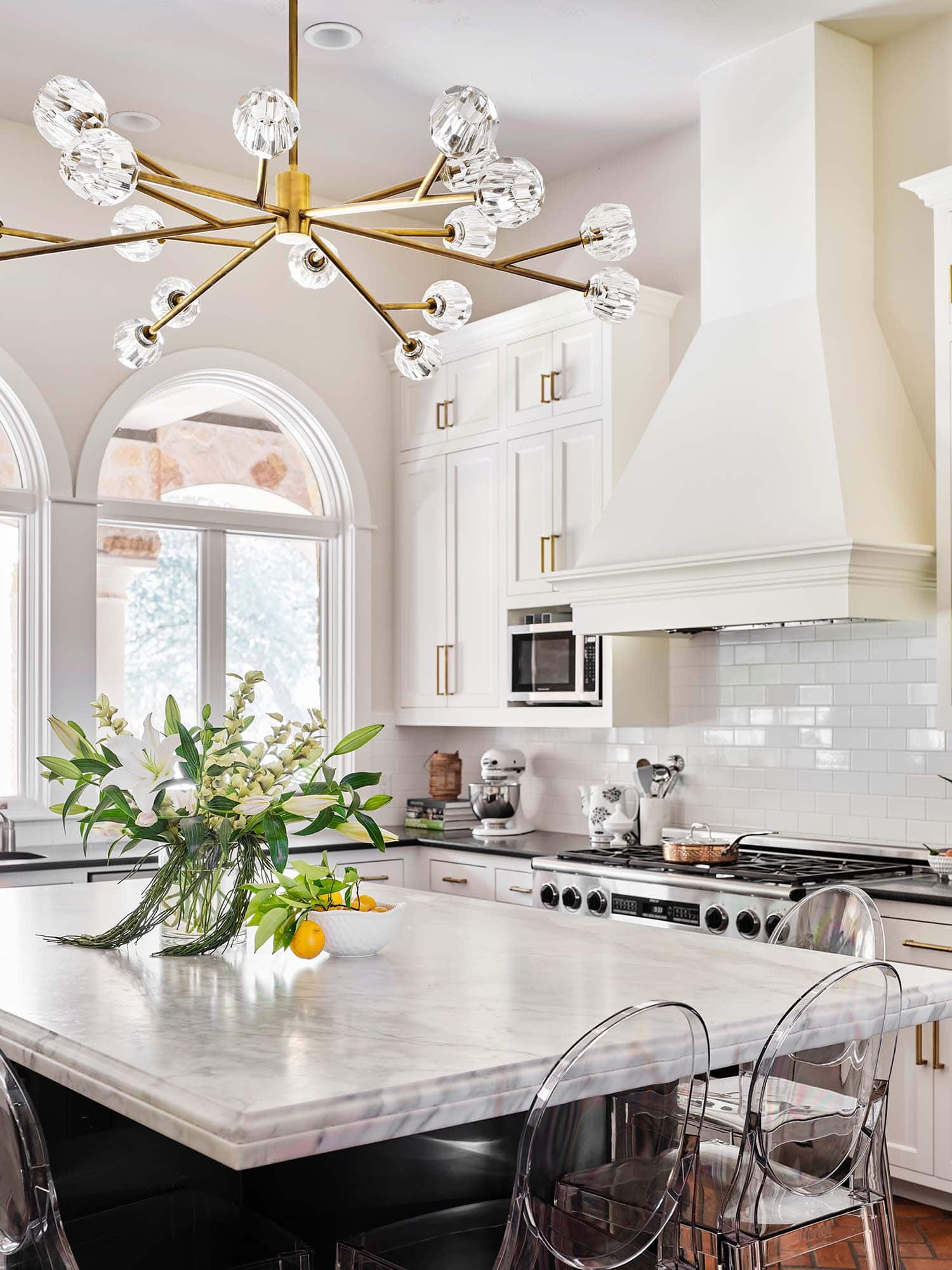 lake-austin-white-painted-kitchen-cabinets-in-sherwin-williams-greek-villa