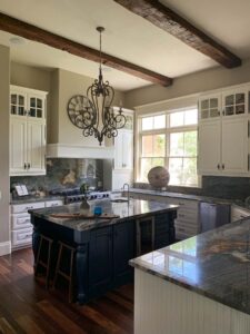 kitchen-cabinets-painted-in-benjamin-moore-ivory-white-by-paper-moon-painting-company-san-antonio
