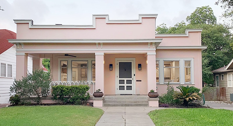 san-antonio-house-exterior-in-pale-pink-benjamin-moore-powder-blush