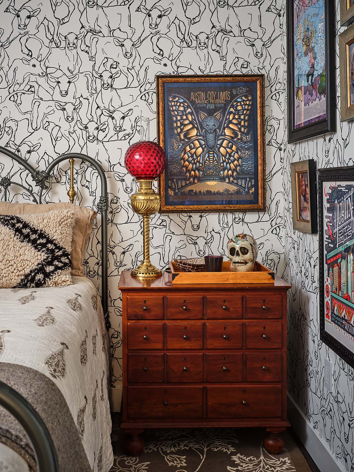 cow-wallpaper-in-rainey-street-loft-guest-bedroom-austin