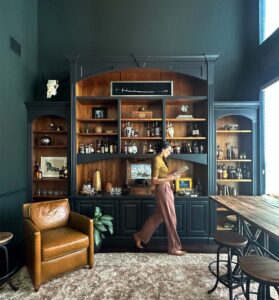 home-bar-shelves-and-walls-painted-in-sherwin-williams-rookwood-shutter-green