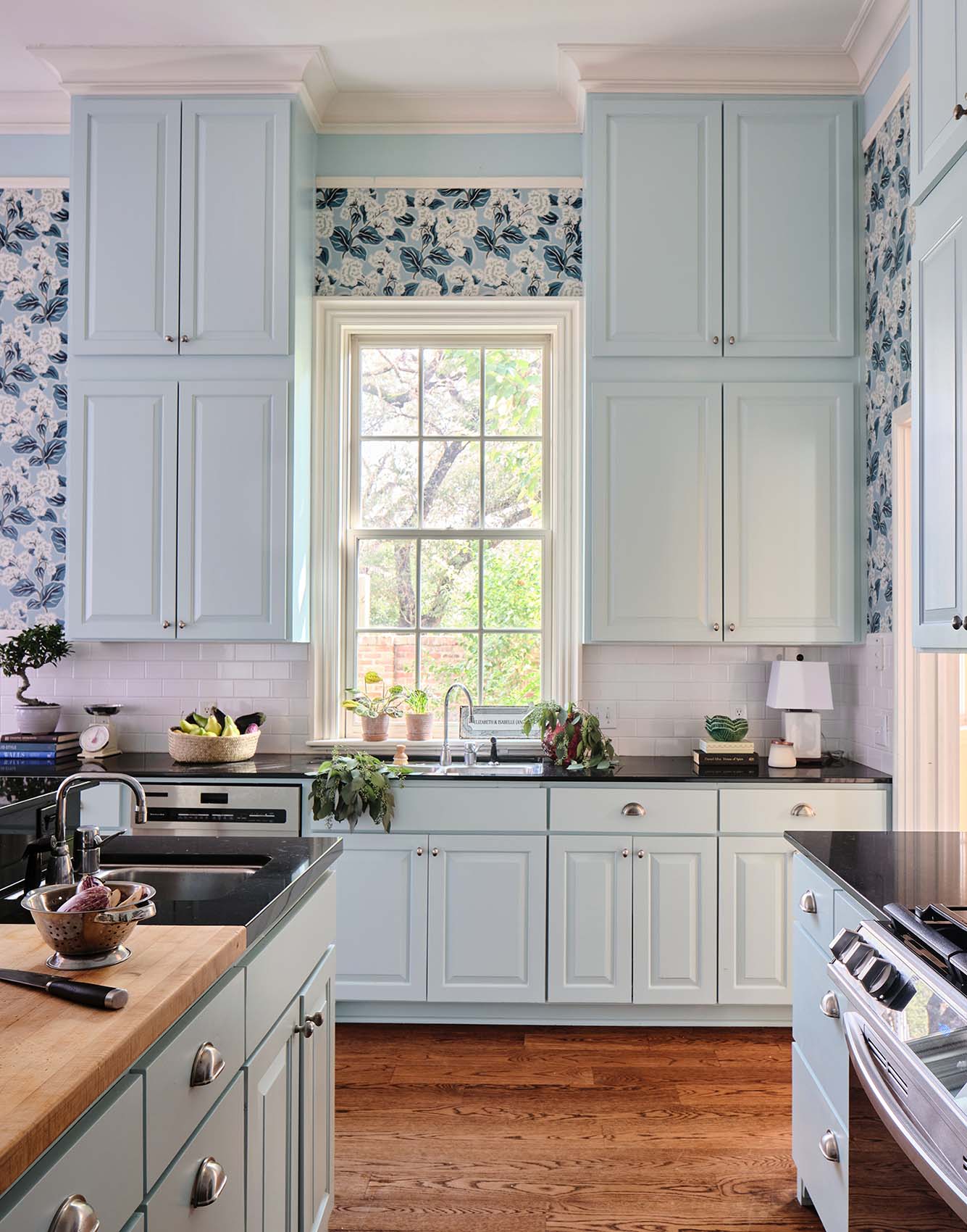 blue-kitchen-wallpaper-by-spoonflower-installation-by-paper-moon-painting-in-austin-tx-window