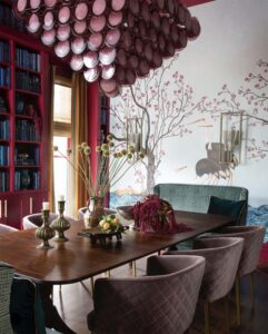 maximalist-dining-room-by-andrea-schumacher-liesl-collection-vogel-wallpaper-emredfield-photo